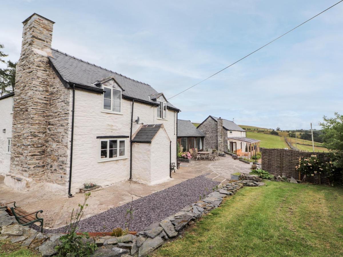 Pant Dafydd Goch Villa Glyn Ceiriog Exterior photo
